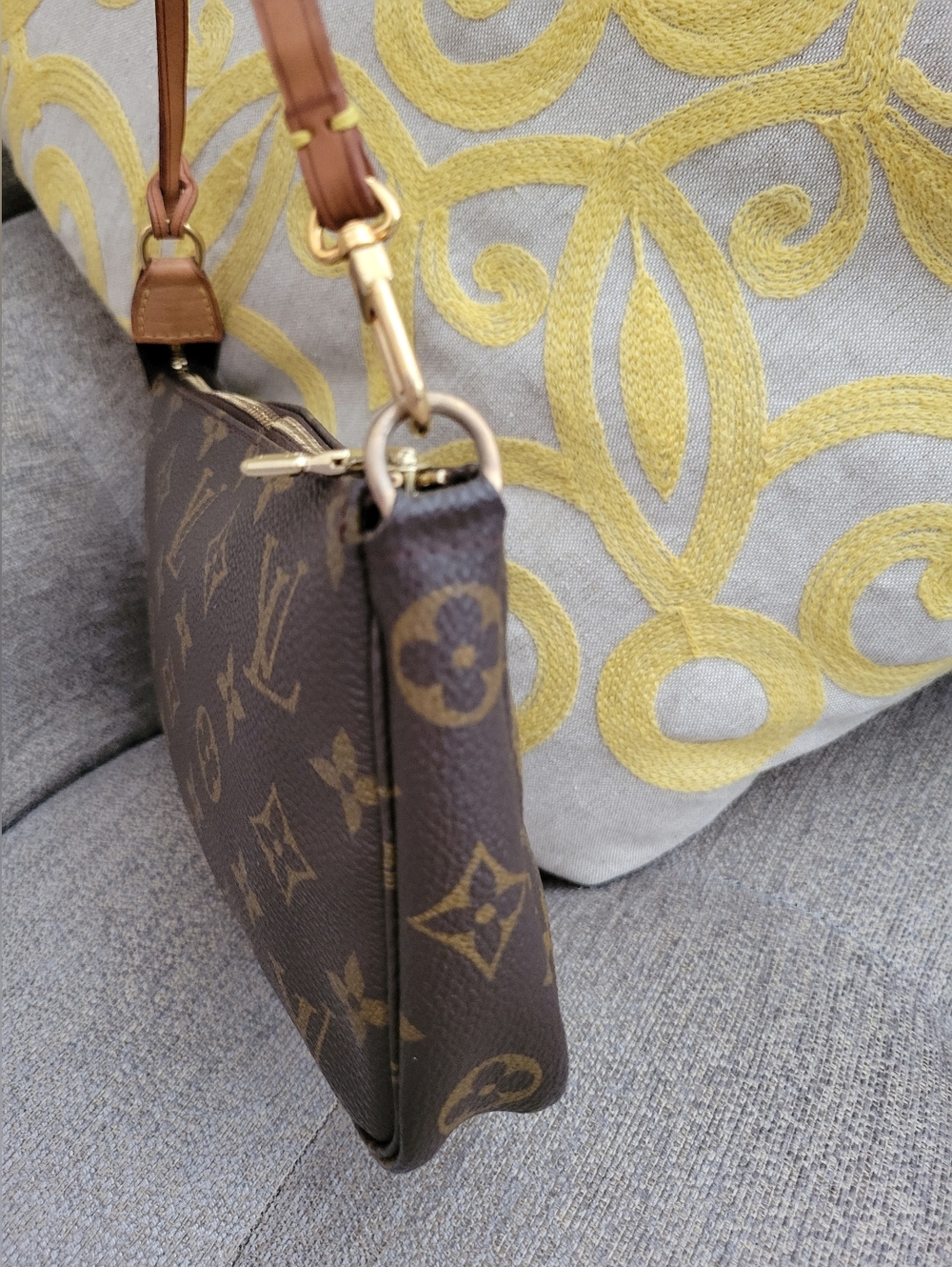 Louis Vuitton Brown Monogram Canvas Mini Bag with Gold Hardware - Picture 4 of 15